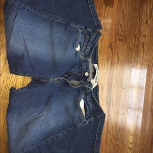 Women’s jeans